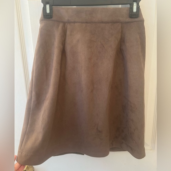 Tahari Brown Suede-Look Button Front A-Line Skirt - Picture 4 of 4